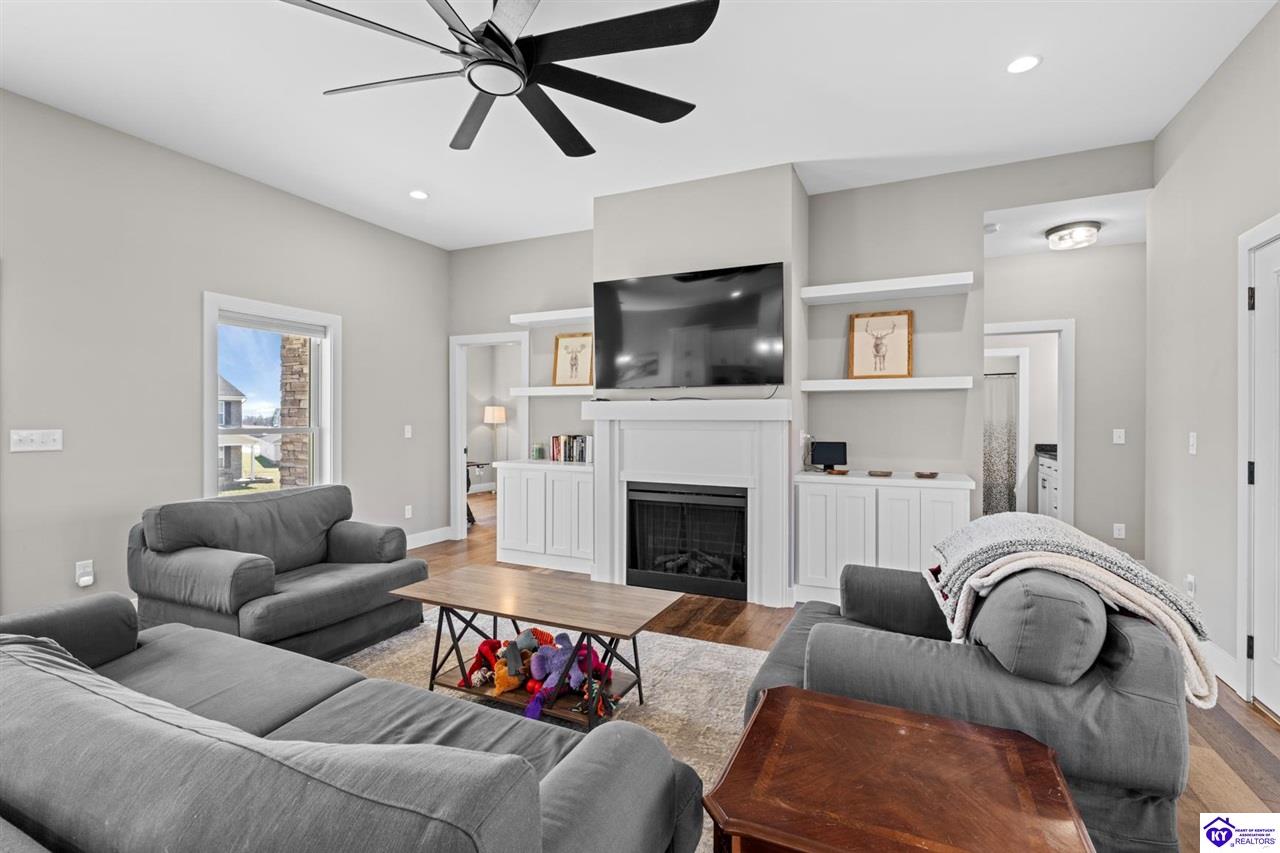 107 Summit Creek Drive photo 15