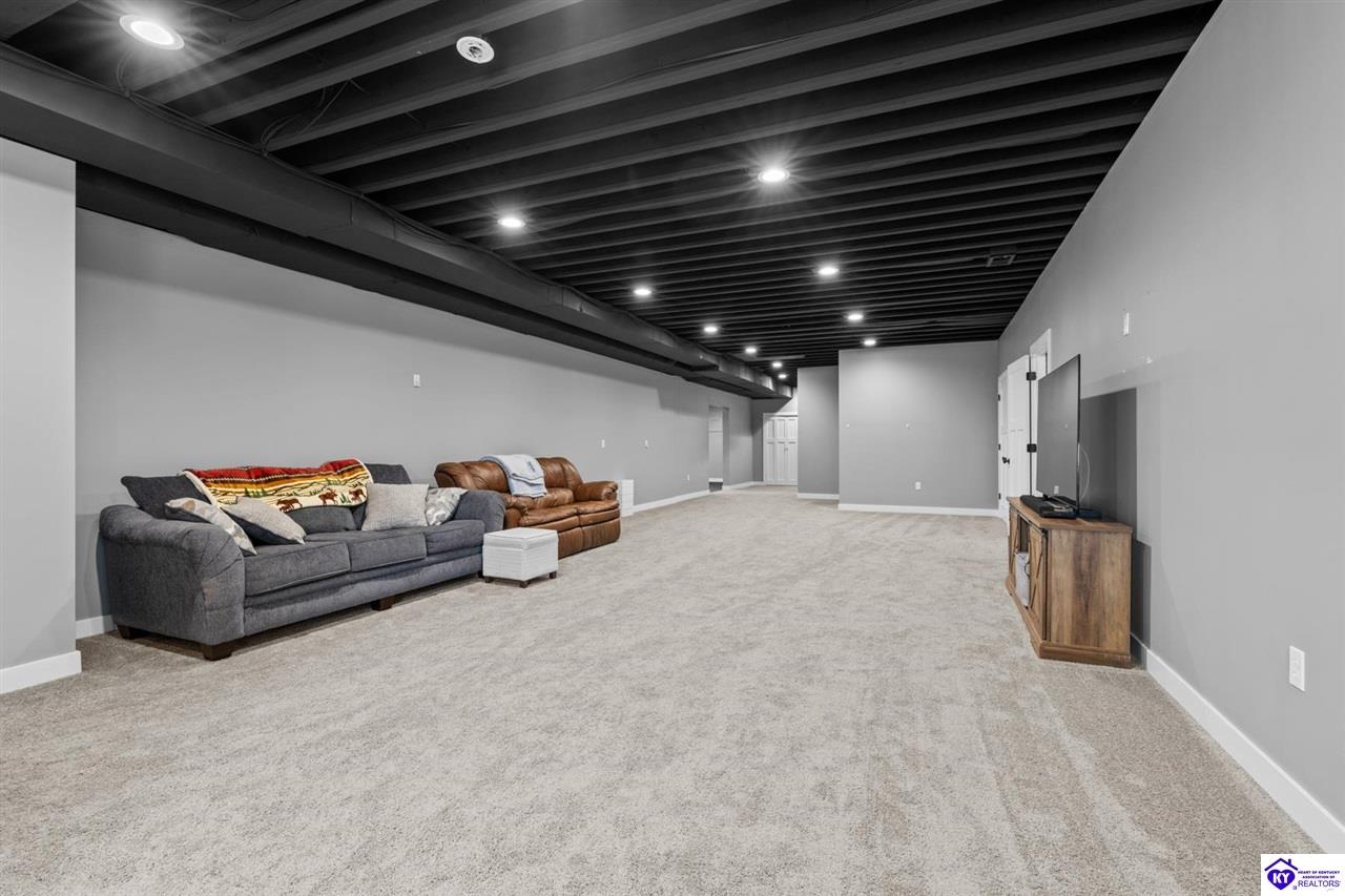 107 Summit Creek Drive photo 31