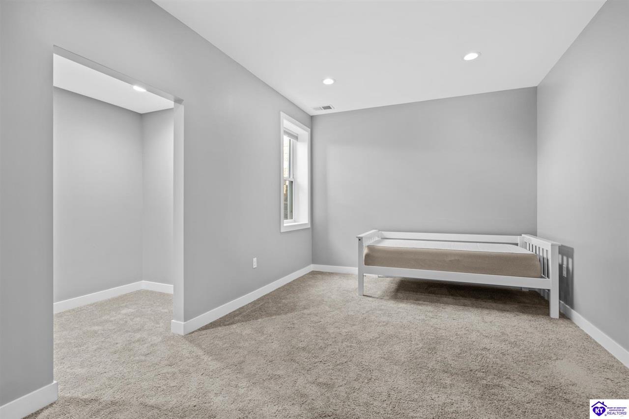 107 Summit Creek Drive photo 33