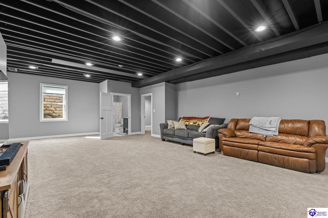 107 Summit Creek Drive photo 35