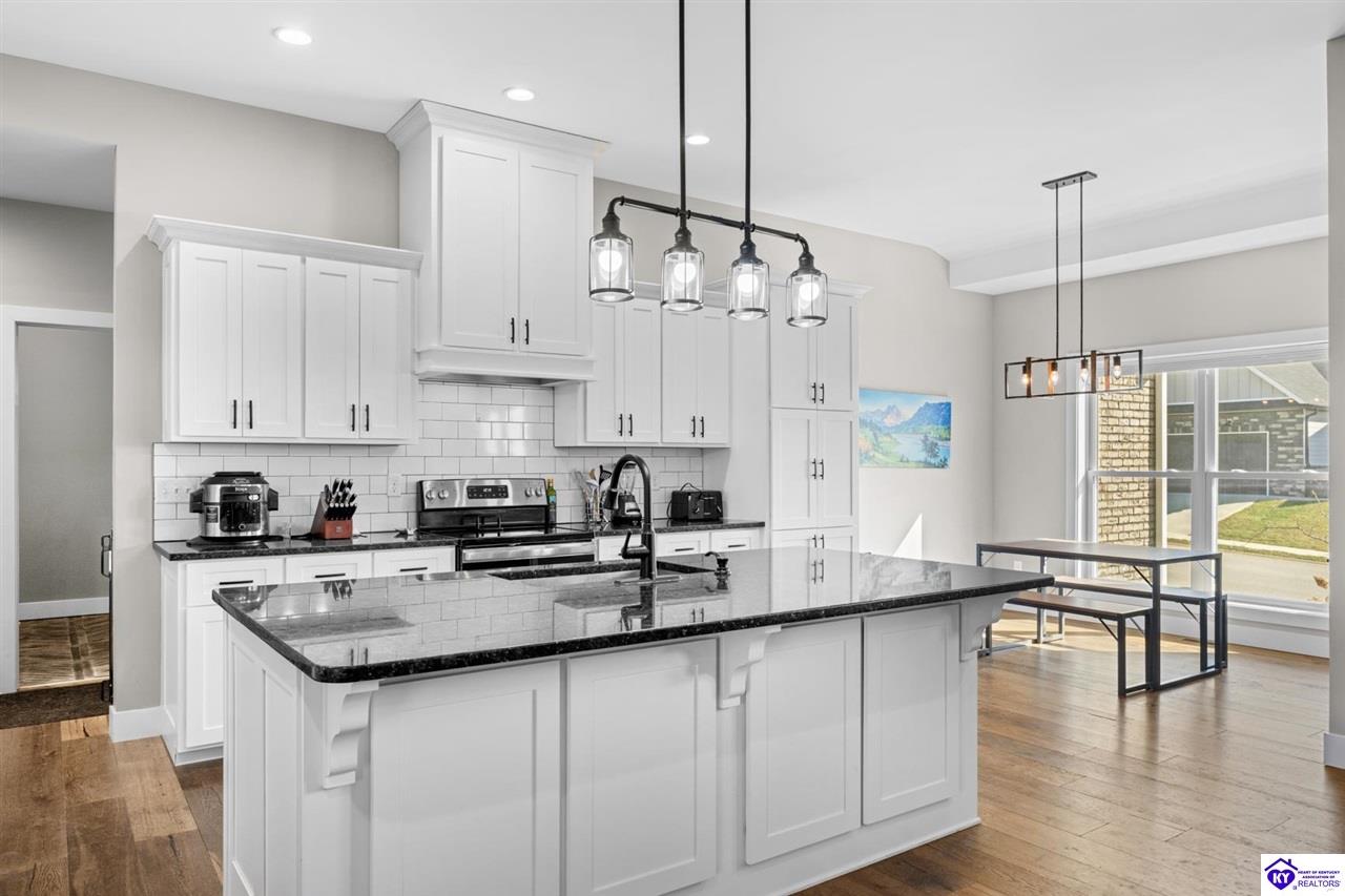 107 Summit Creek Drive photo 7