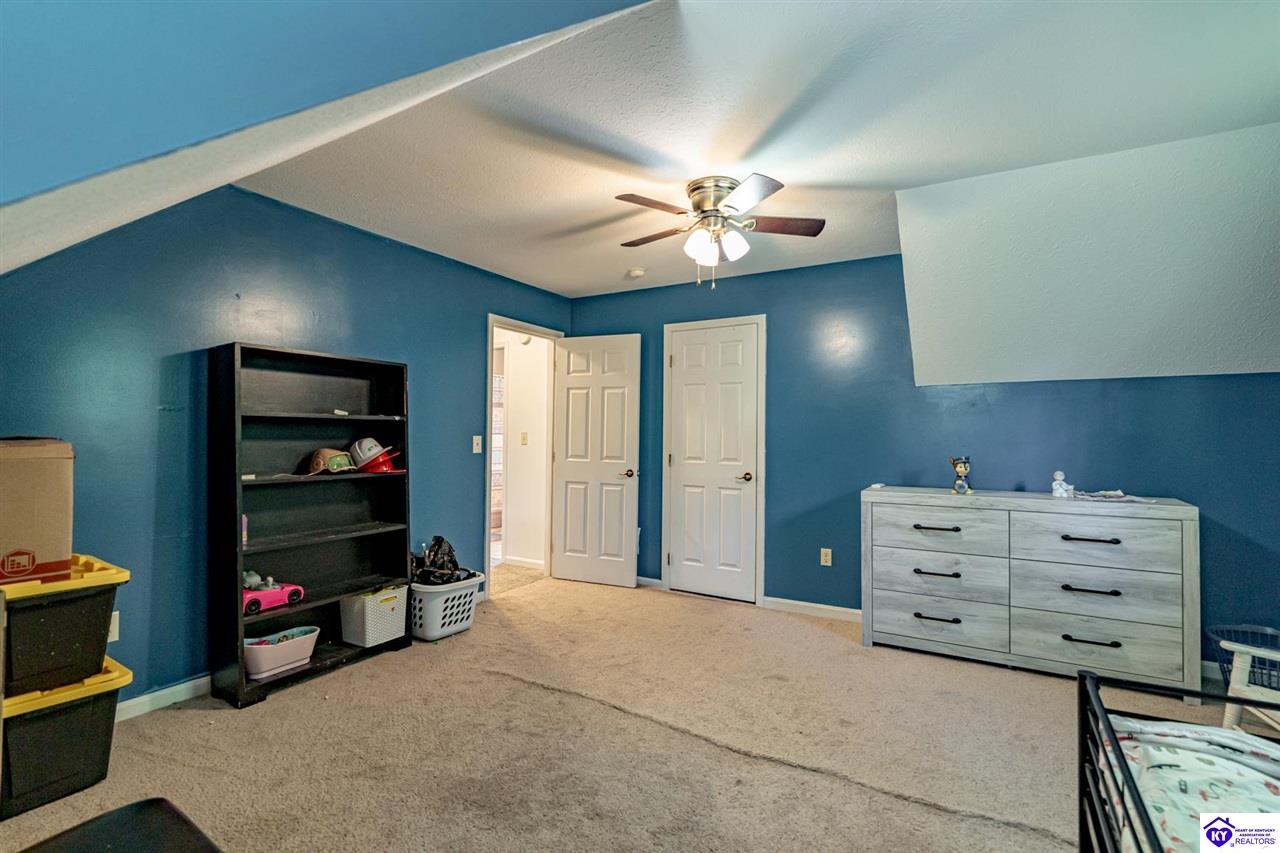 2050 Hill Street photo 12