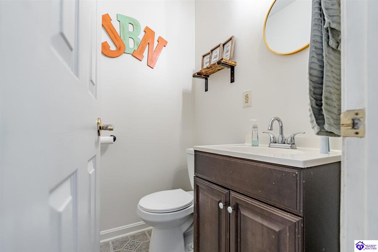 2050 Hill Street photo 21