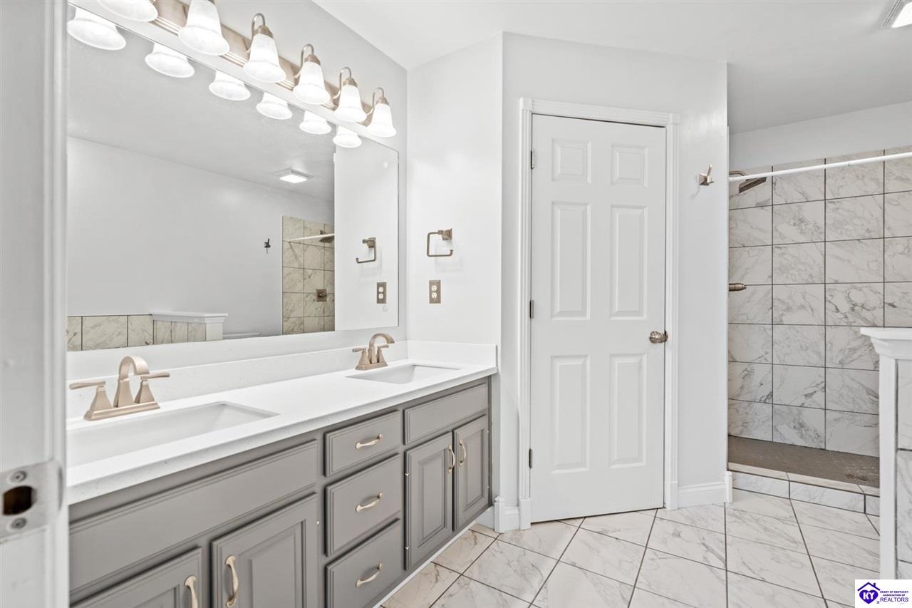 506 Delaware Court photo 17