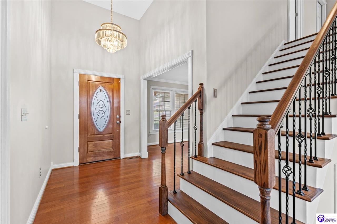 506 Delaware Court photo 2