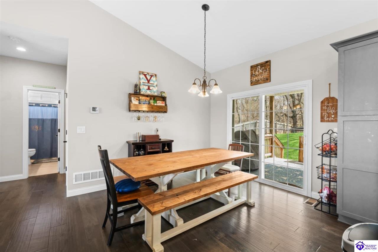 136 Lowball Lane photo 7