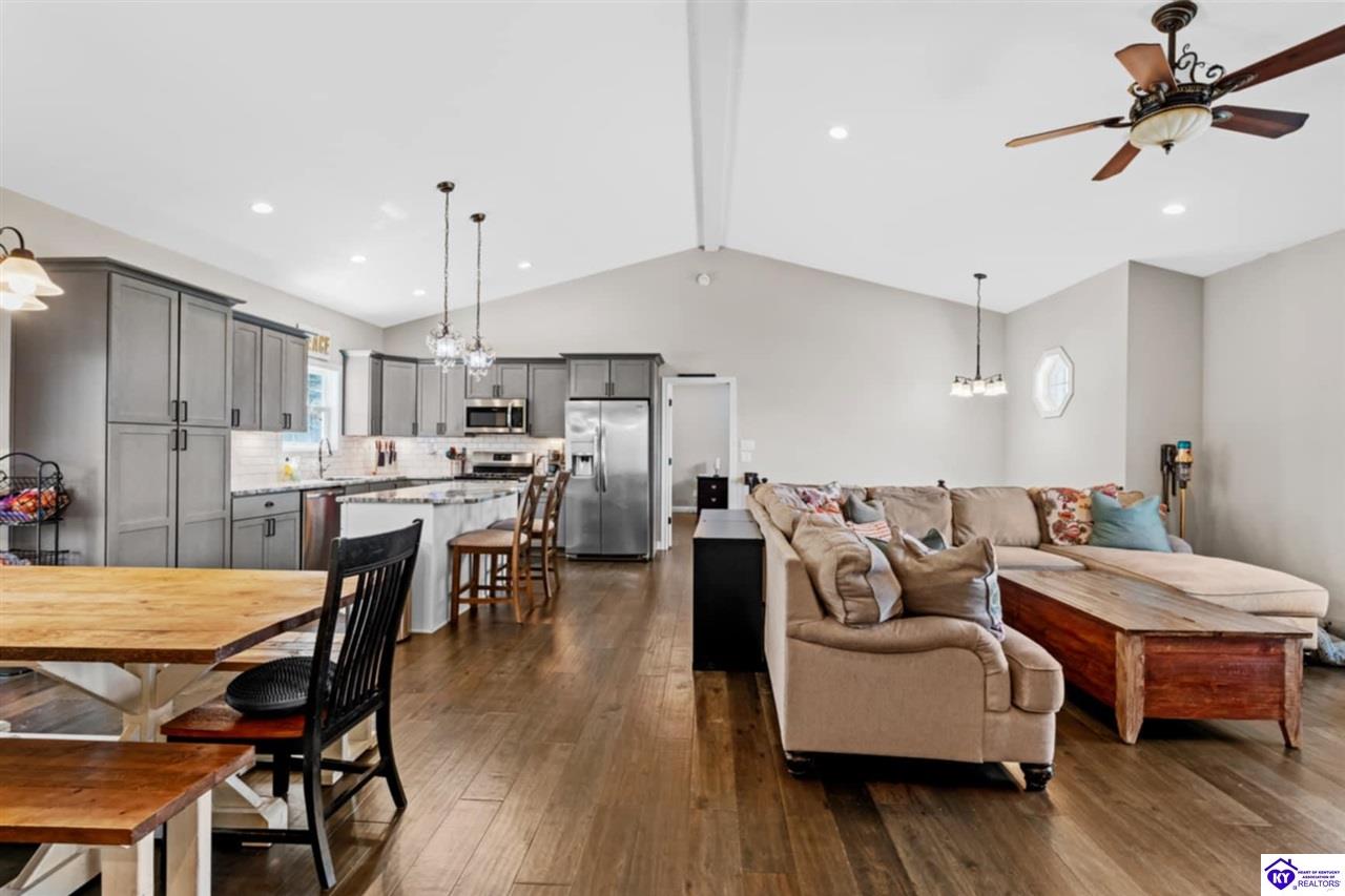 136 Lowball Lane photo 8