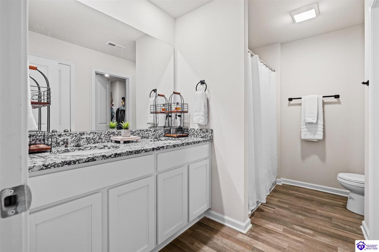 124 Highpoint Court photo 21