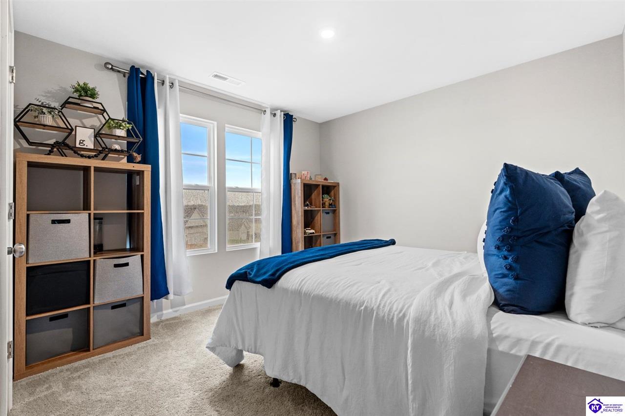 124 Highpoint Court photo 24