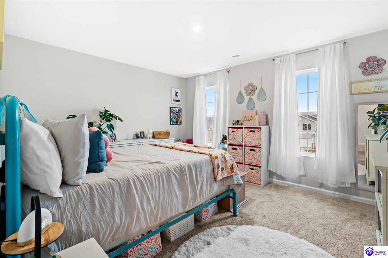 124 Highpoint Court photo 26