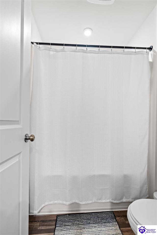 124 Highpoint Court photo 29