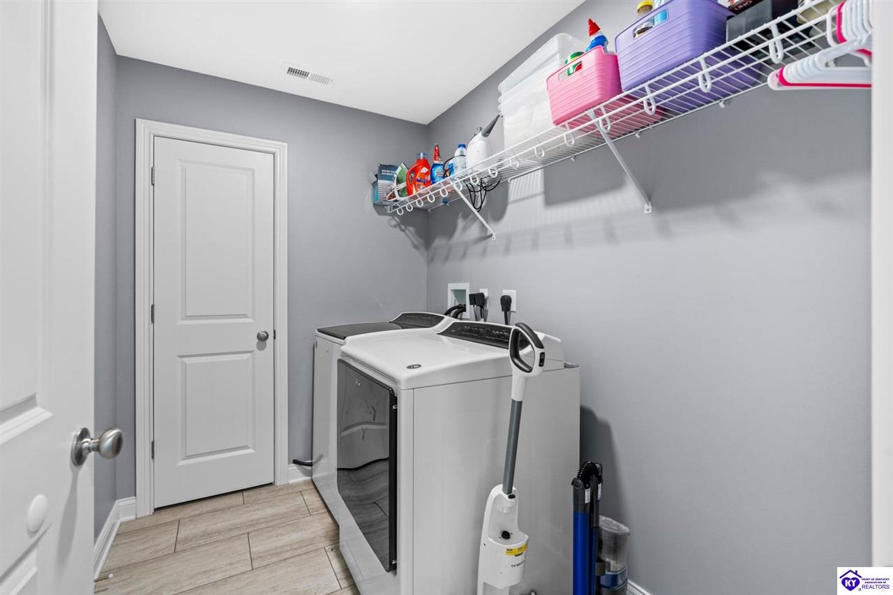 416 Turnberry Court photo 18