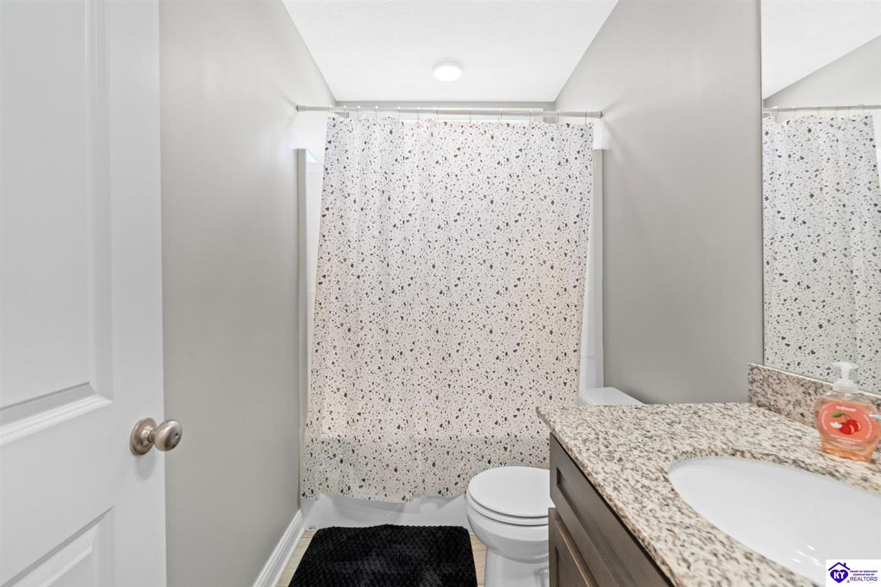 416 Turnberry Court photo 21