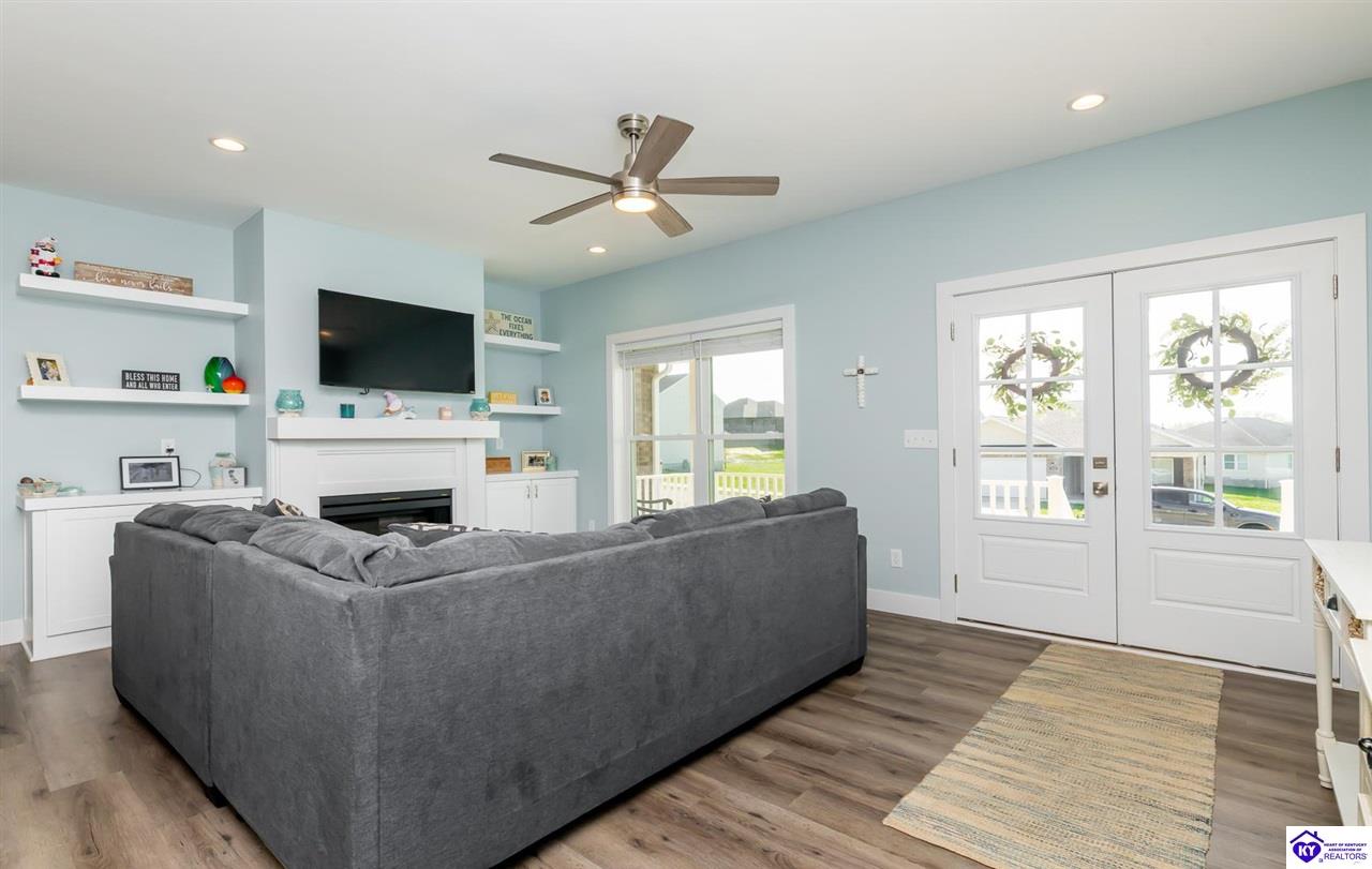 113 Summit Creek Drive photo 6