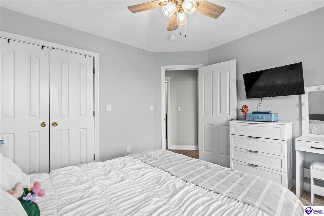 469 Arbor Lane photo 22