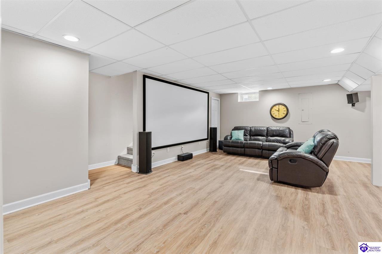 469 Arbor Lane photo 35