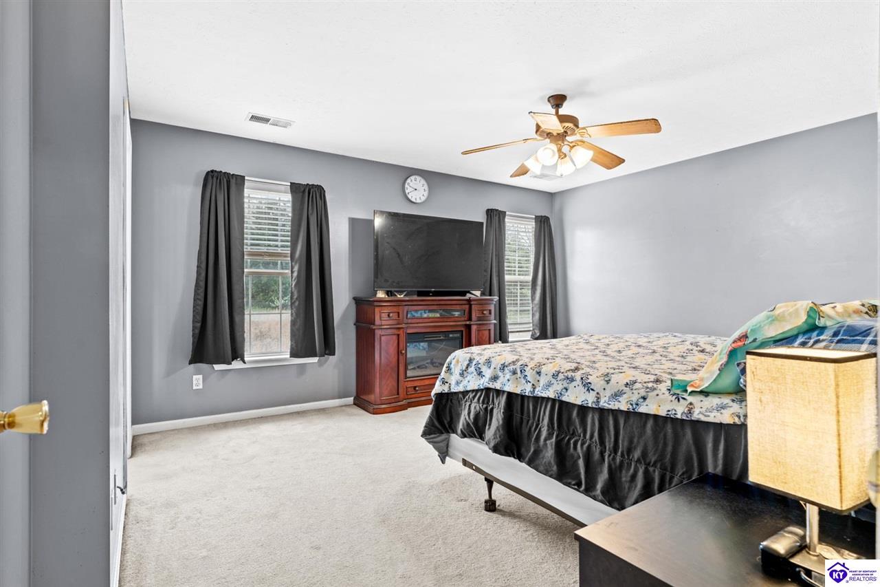 37 Retrieve Court photo 16