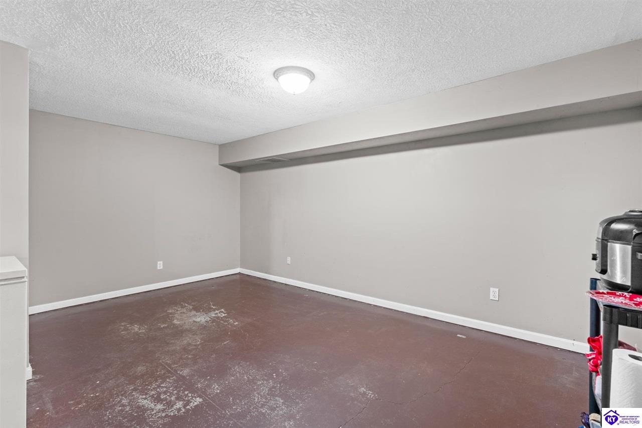 37 Retrieve Court photo 25