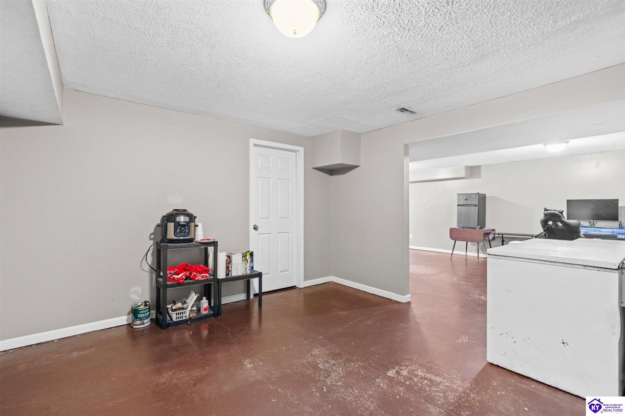 37 Retrieve Court photo 26