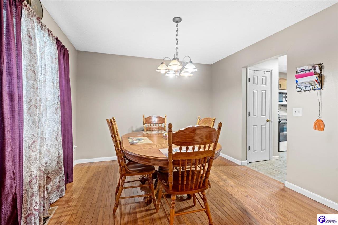 37 Retrieve Court photo 8