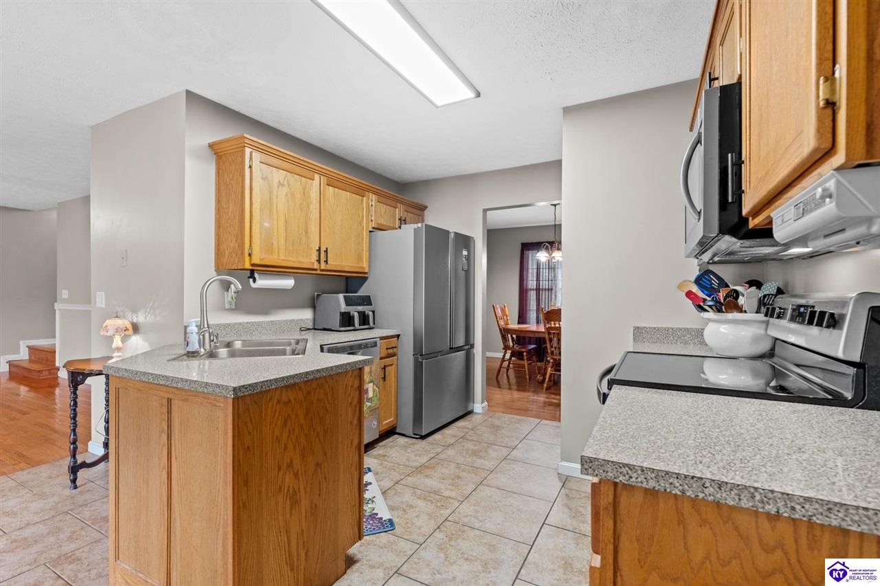 37 Retrieve Court photo 9