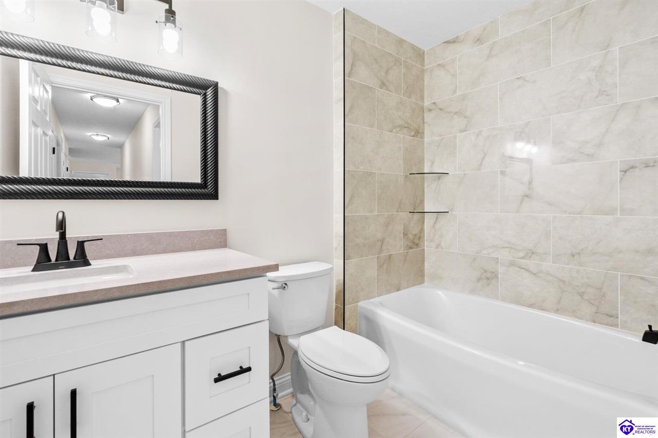 510 University Drive photo 15