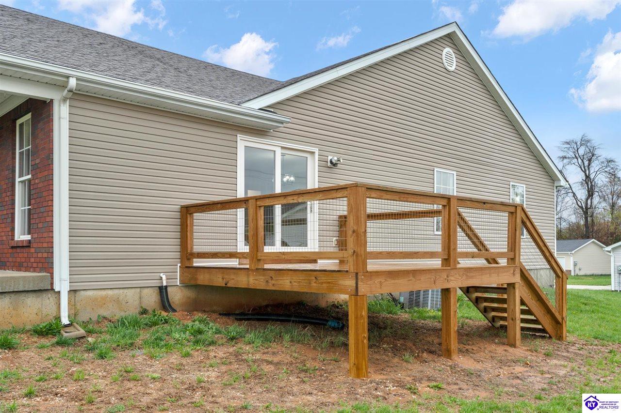 510 University Drive photo 24