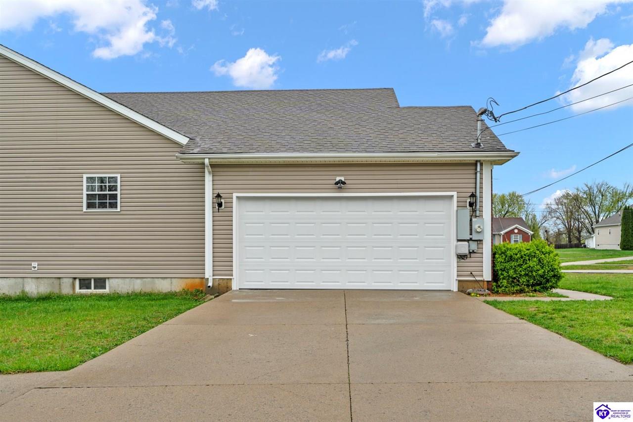 510 University Drive photo 26