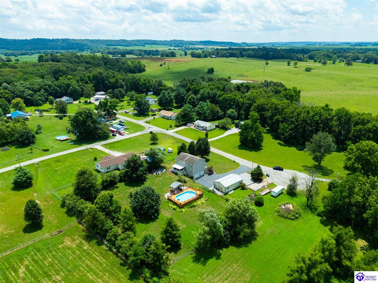 15 Cordie Court photo 2