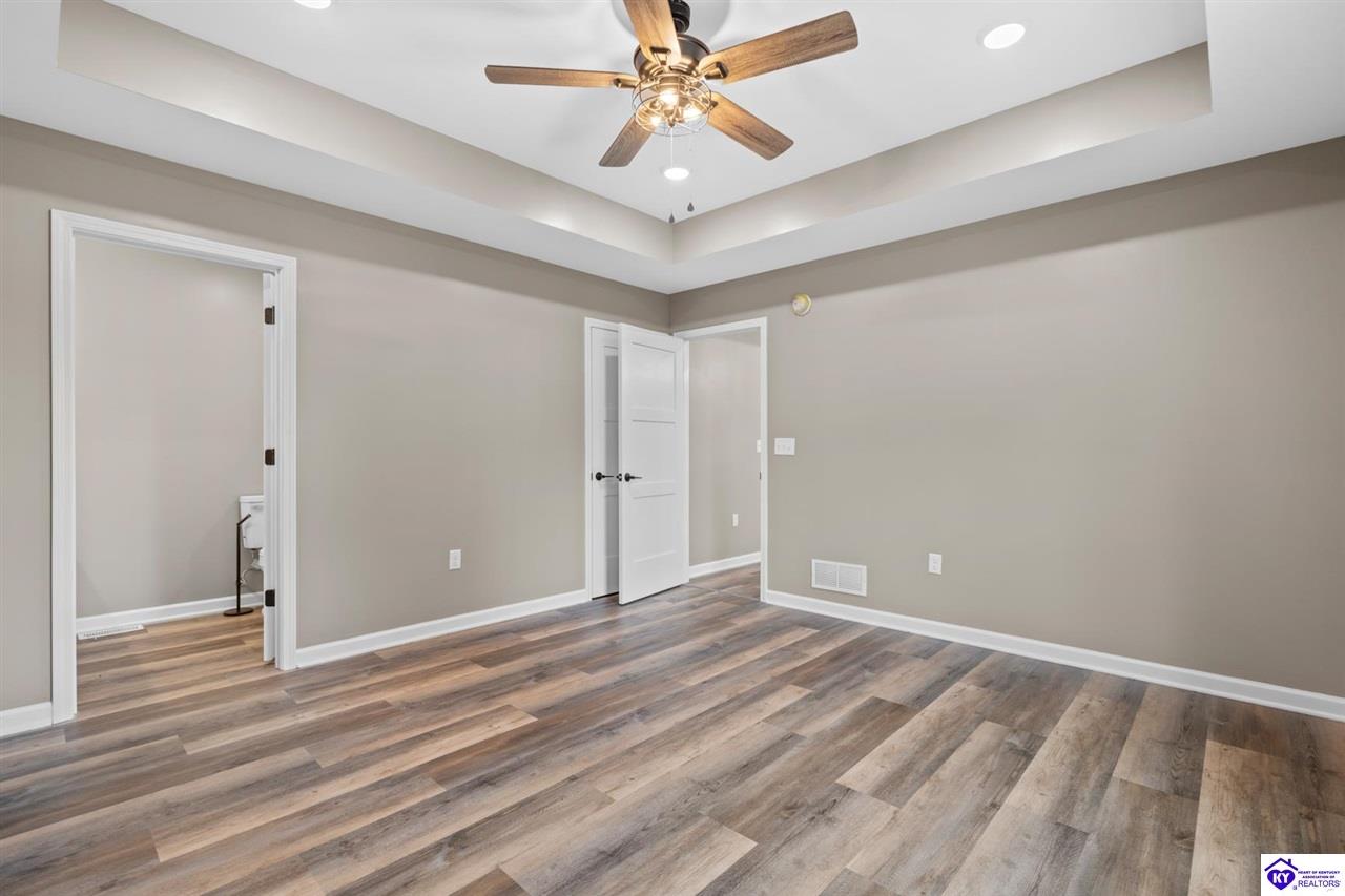 741 W Rhudes Creek Road photo 16