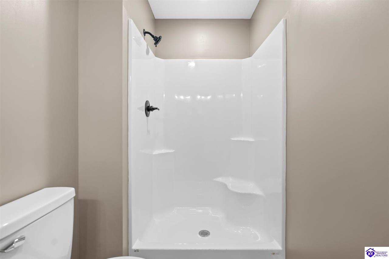 741 W Rhudes Creek Road photo 18