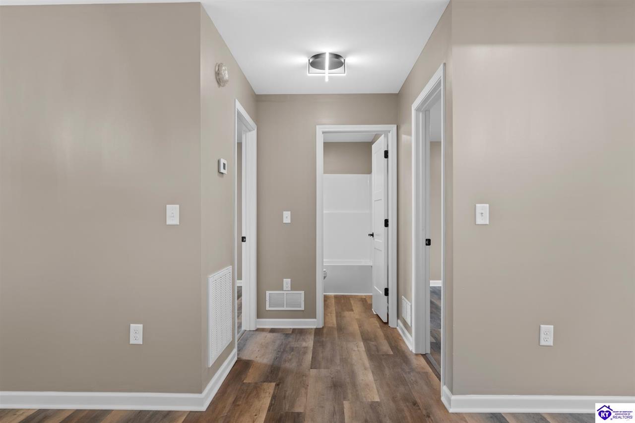 741 W Rhudes Creek Road photo 19