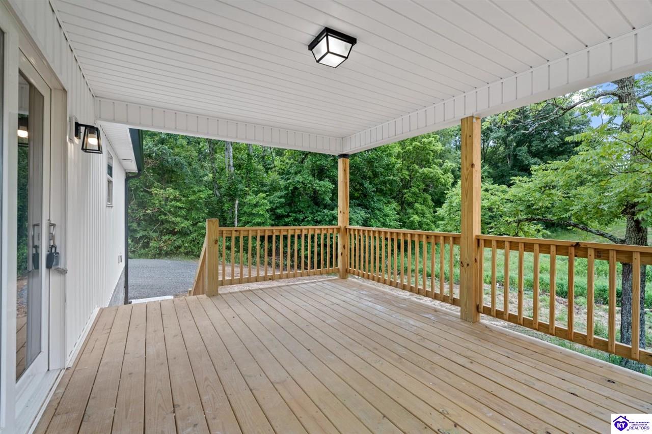 741 W Rhudes Creek Road photo 24