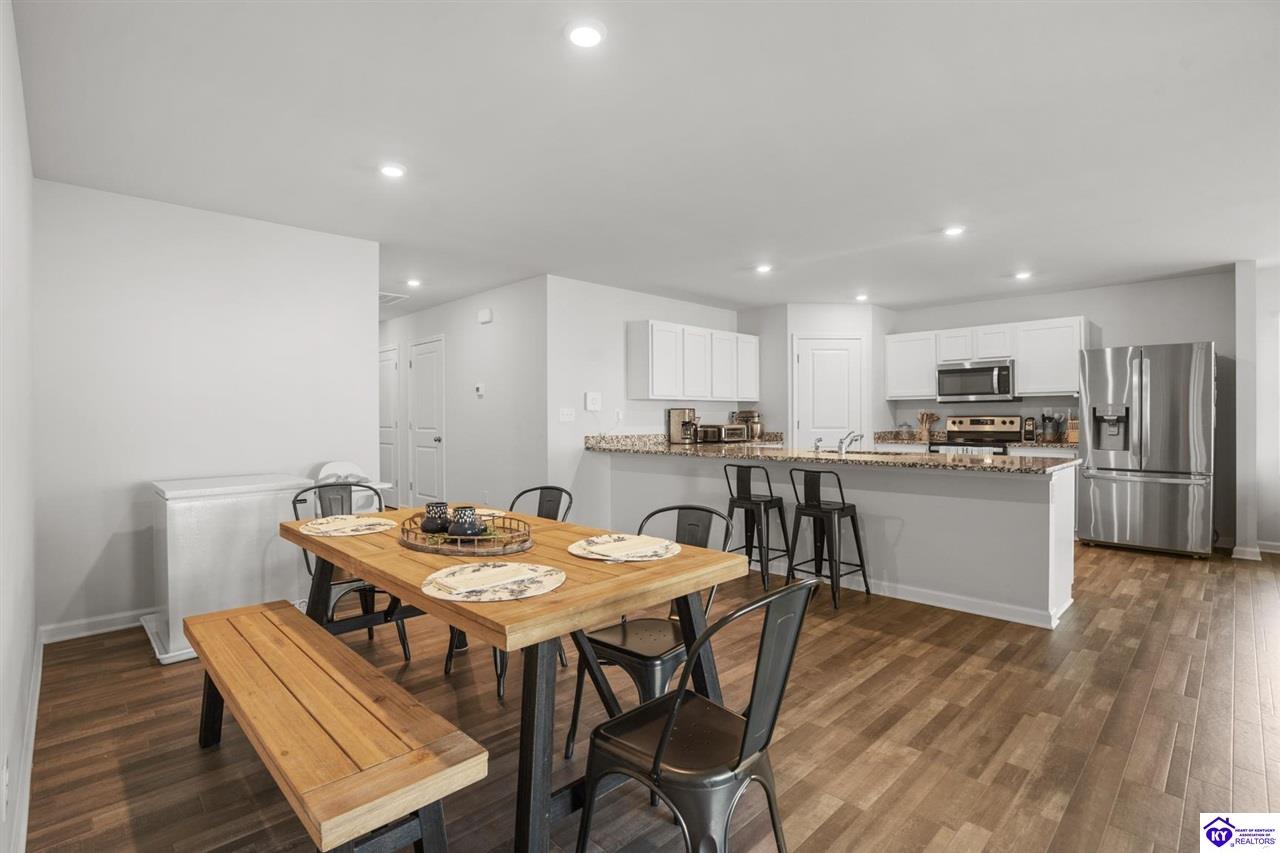 206 High Peak Place photo 23