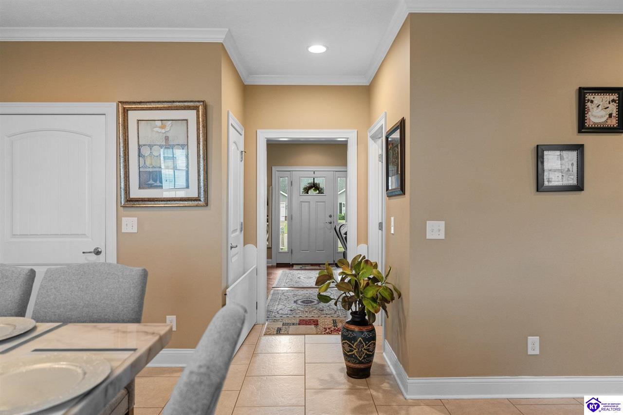 125 Hopewell Court photo 10