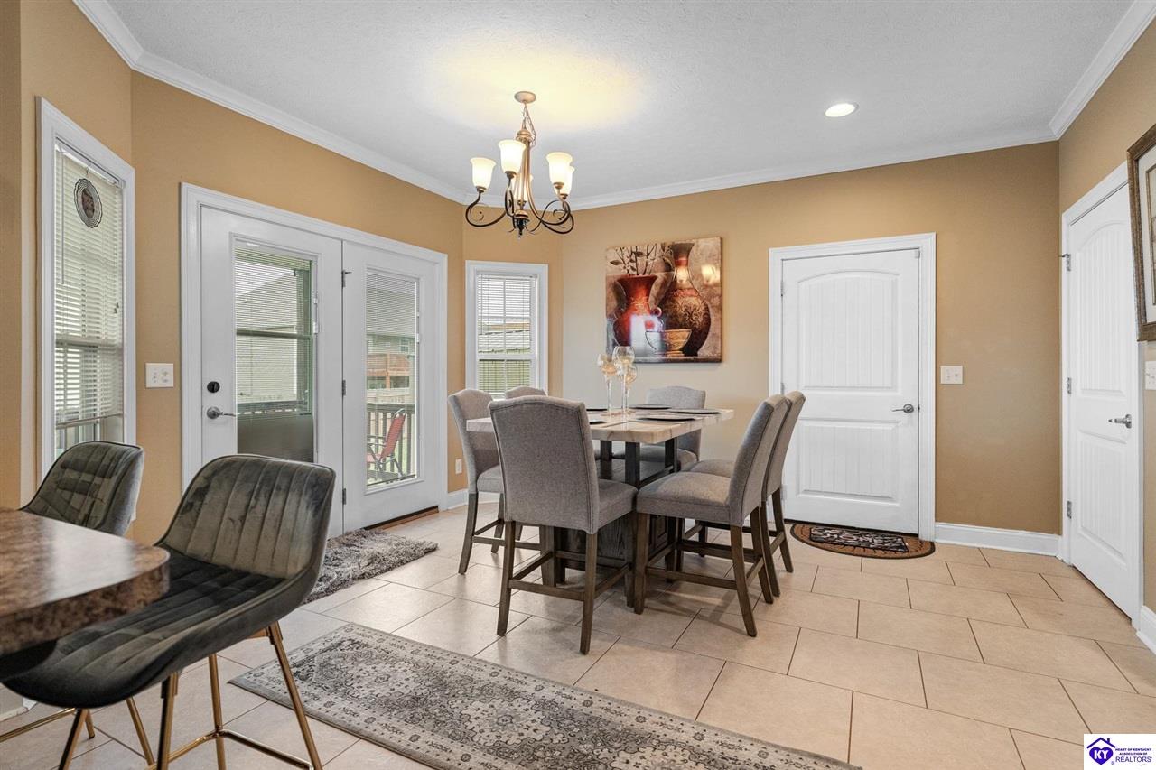 125 Hopewell Court photo 12