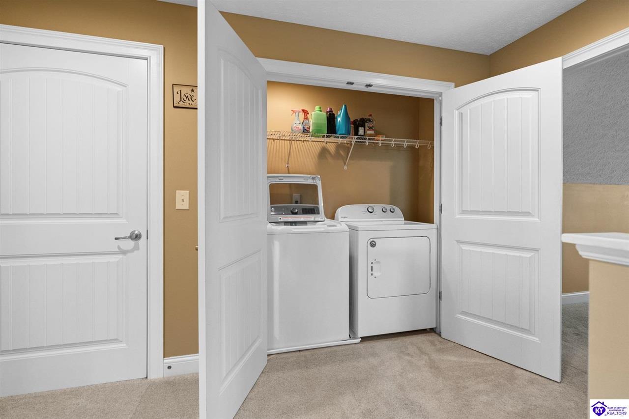 125 Hopewell Court photo 27