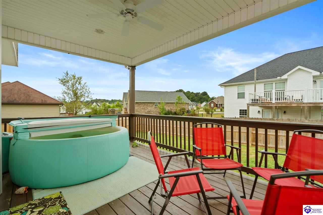 125 Hopewell Court photo 34