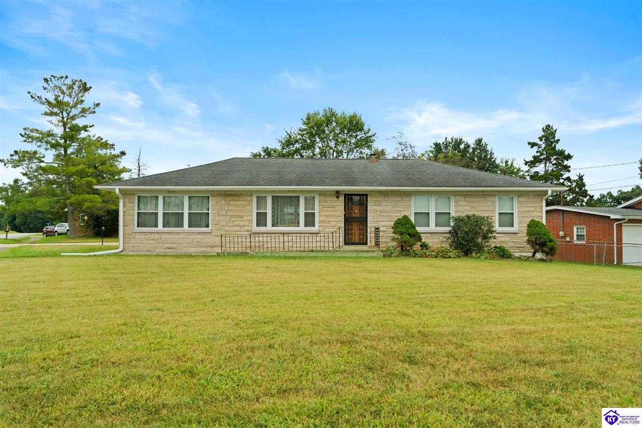 1235 Deering Lane photo 1