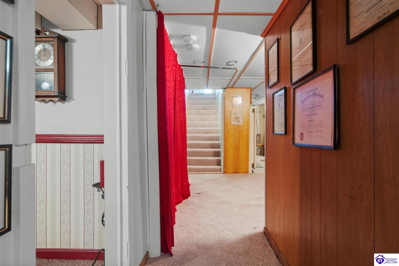 1235 Deering Lane photo 16