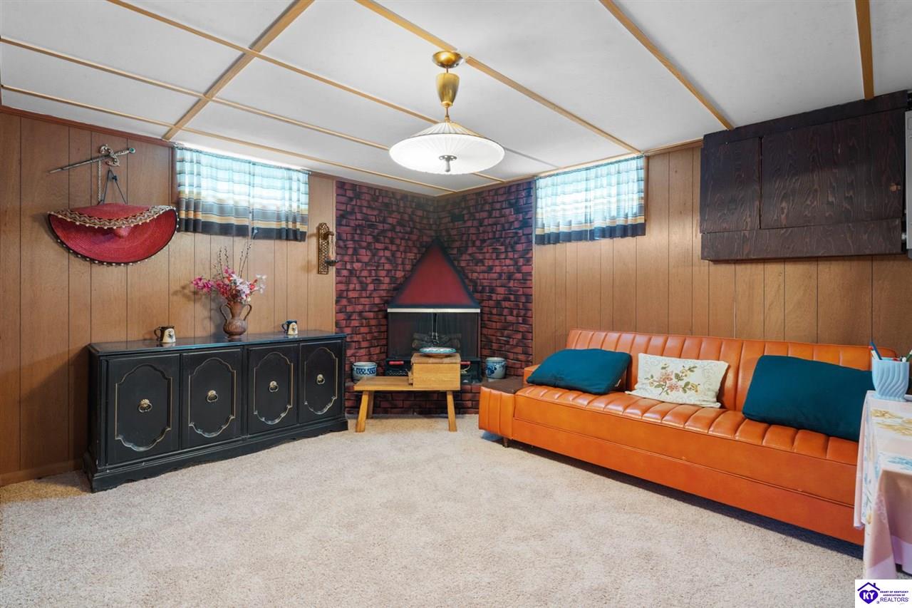 1235 Deering Lane photo 19