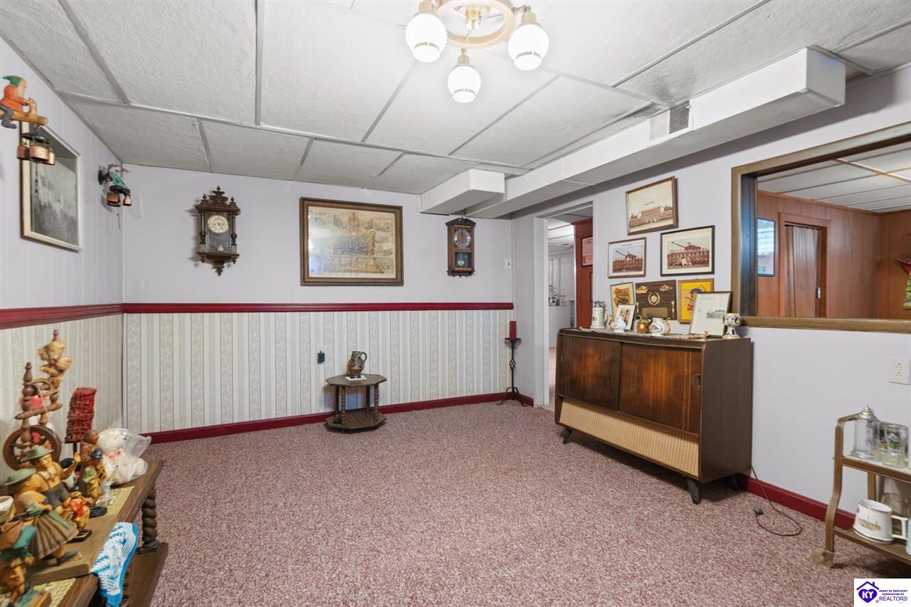 1235 Deering Lane photo 22