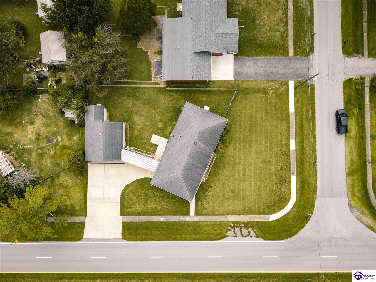 1235 Deering Lane photo 26