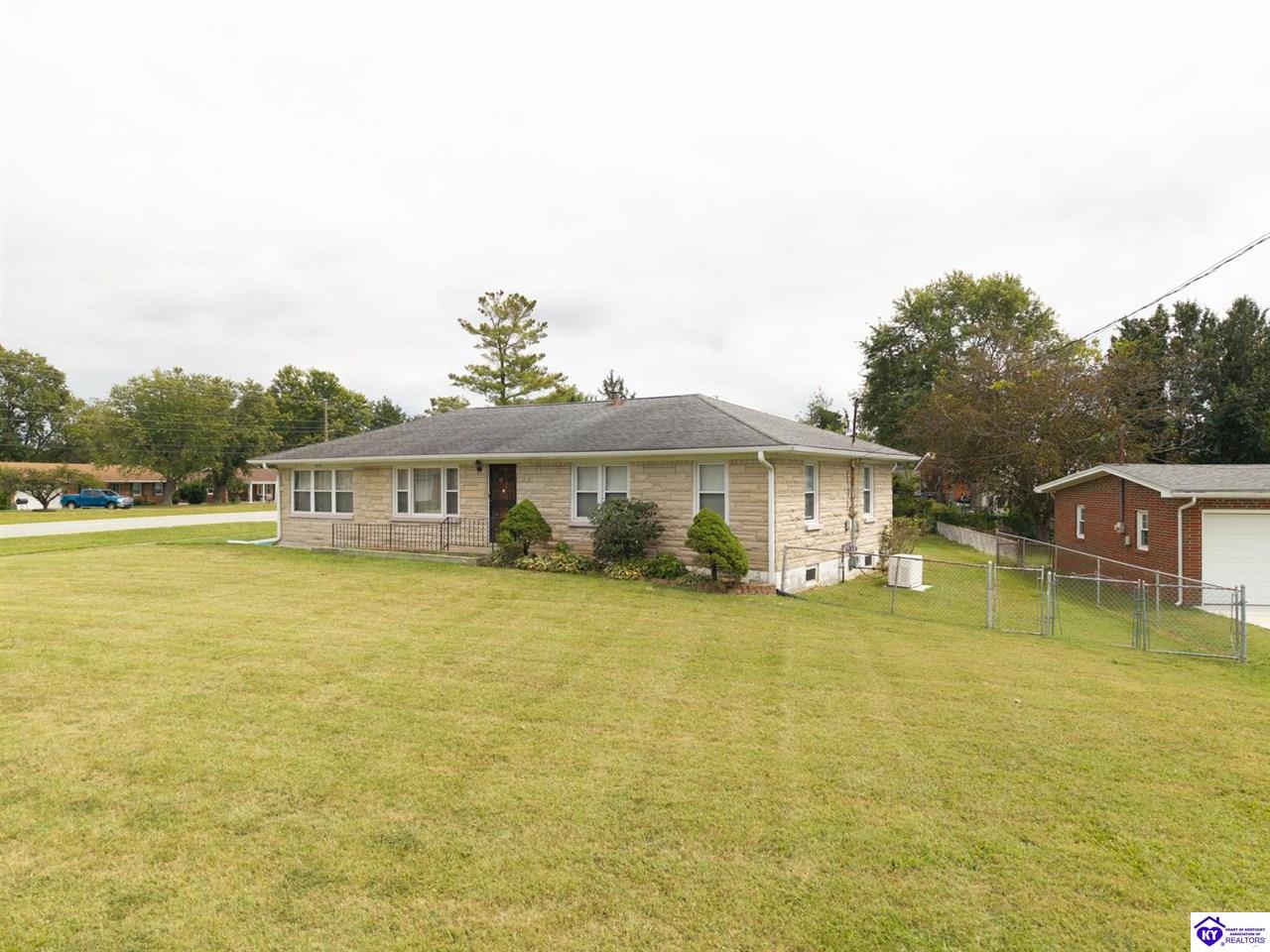 1235 Deering Lane photo 4