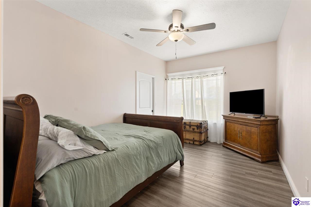 548 House Lane photo 14