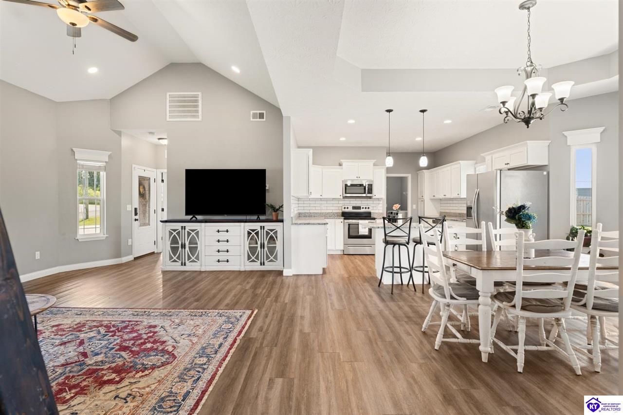 548 House Lane photo 4