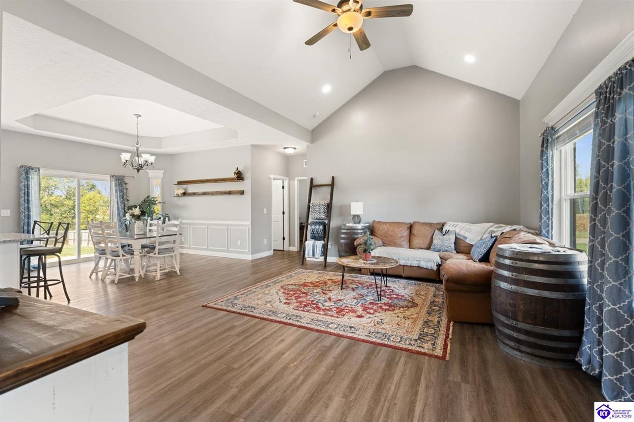 548 House Lane photo 5