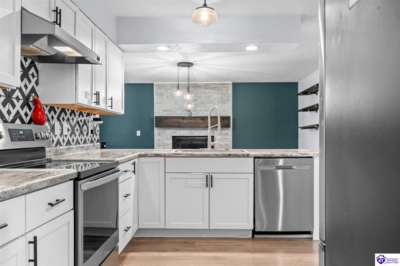 806 Yates Drive photo 14