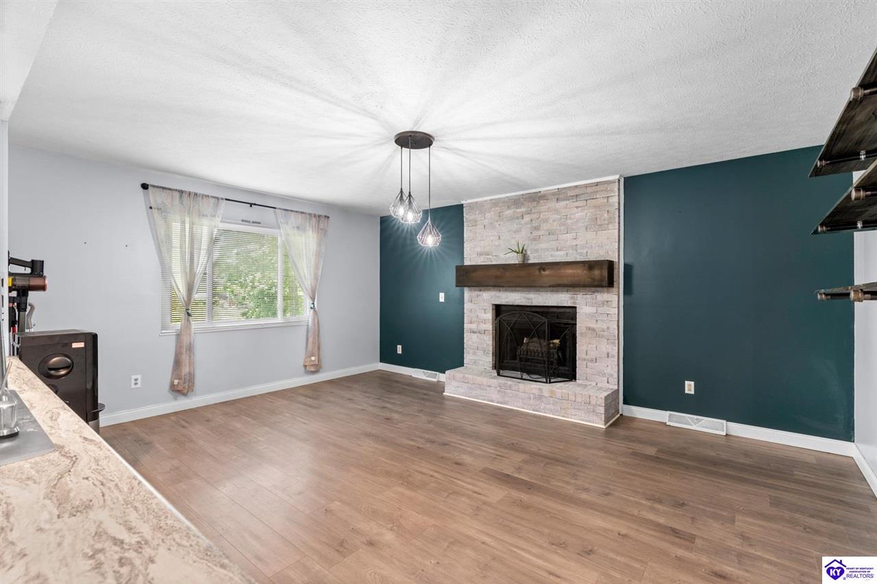 806 Yates Drive photo 15