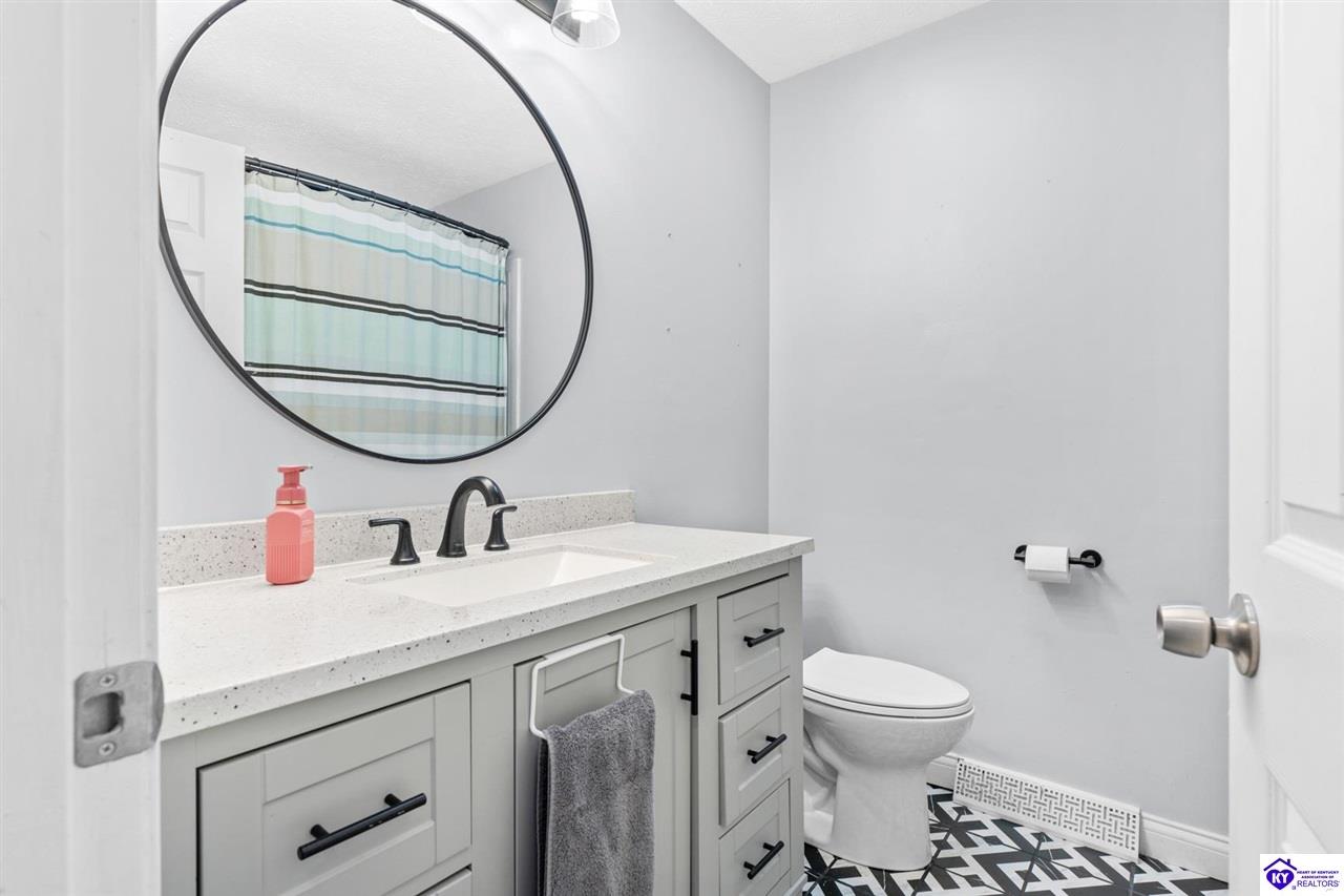 806 Yates Drive photo 19